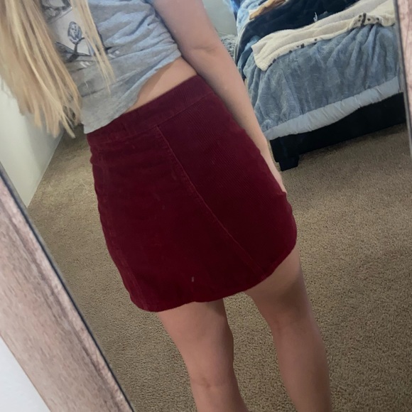 comfy red velvet skirt - Picture 6 of 6